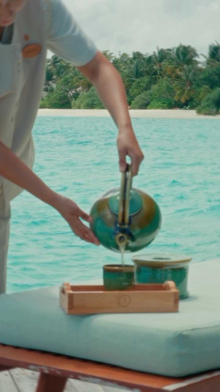 In questo Wellness Weekend, lascia che sia l'isola a darti il ritmo. 🌿

Da trattamenti senza fretta e rituali all'aperto, a sorsi rilassanti e alla cura silenziosa dei nostri terapisti, ogni momento al J Wellness Circle è un in