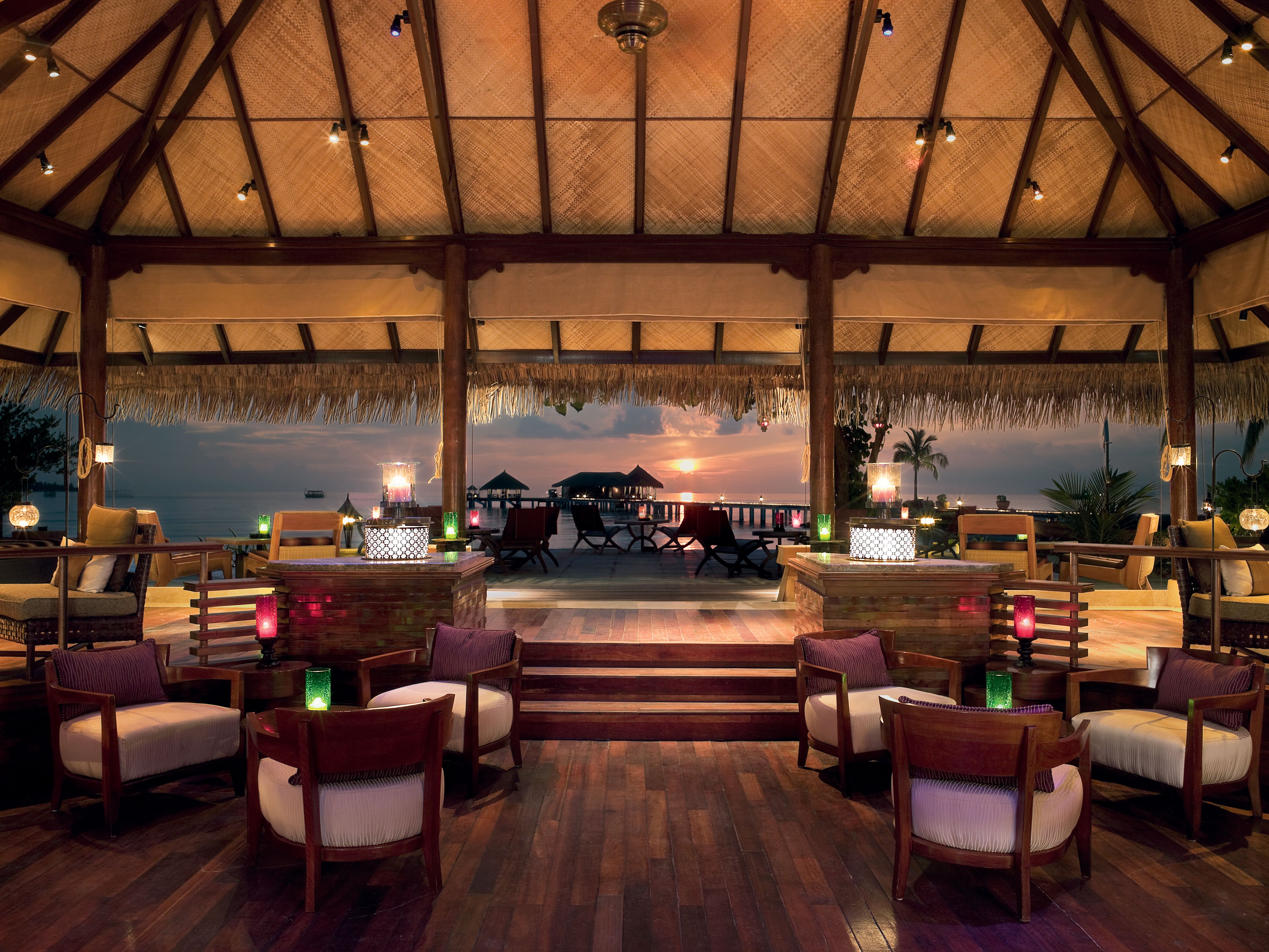 Equator Bar restaurant