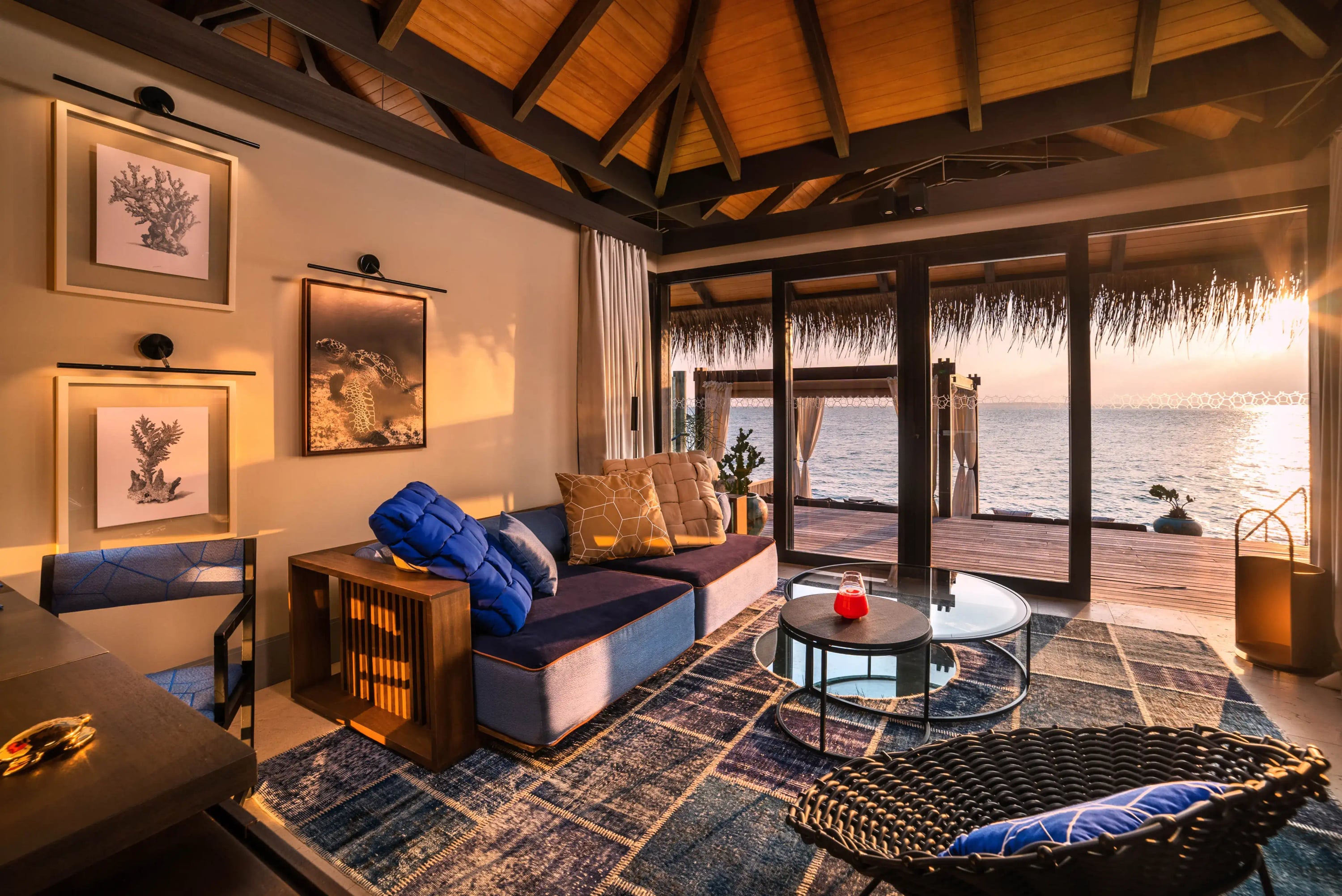 Sunset Deluxe Water Pool Villa im Velaa Private Island