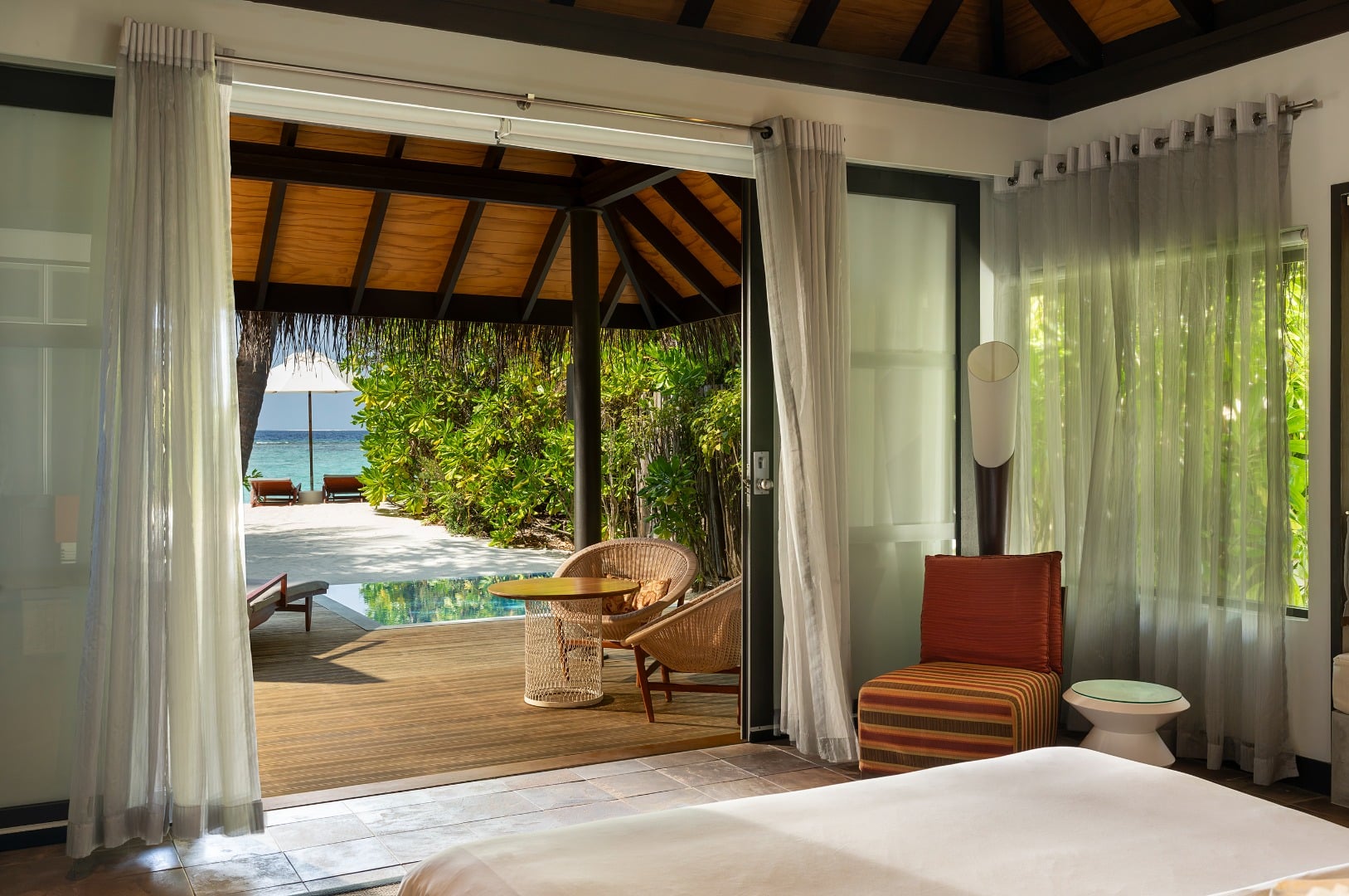 Beach Villa im Niva Velassaru Maldives