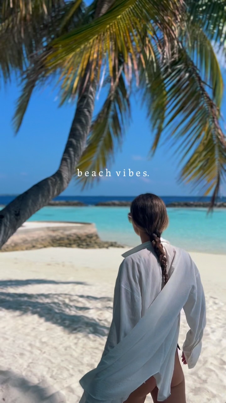 Lost in paradise. Found in the Maldives🌴🐚 #travelinspo #maldives #velassaru #paradise @eturia.ro