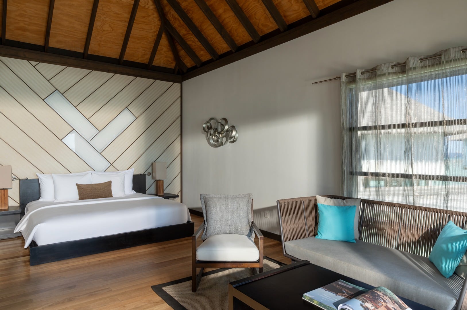 Water Bungalow with Pool im Niva Velassaru Maldives