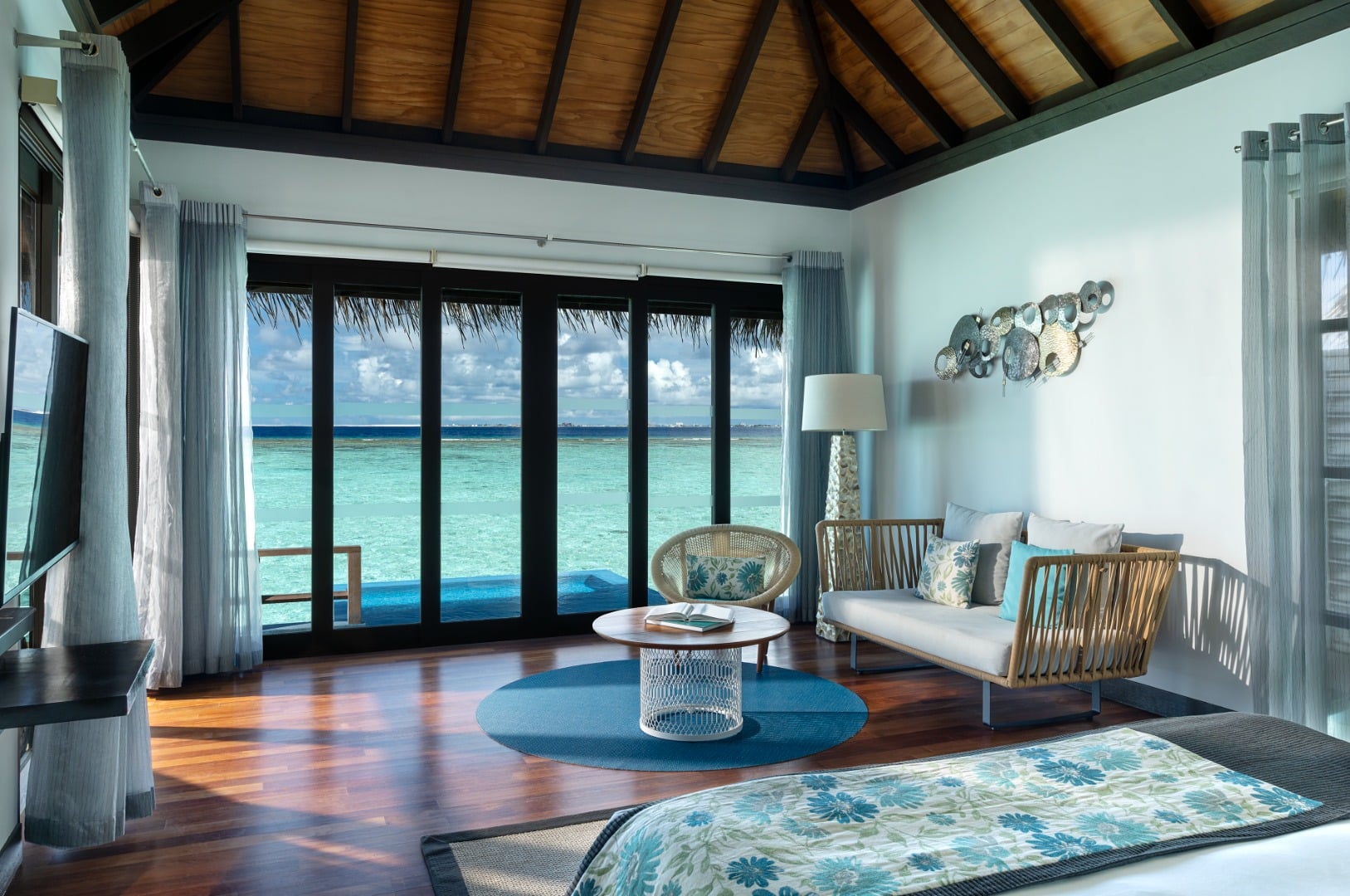 Water Villa with Pool im Niva Velassaru Maldives