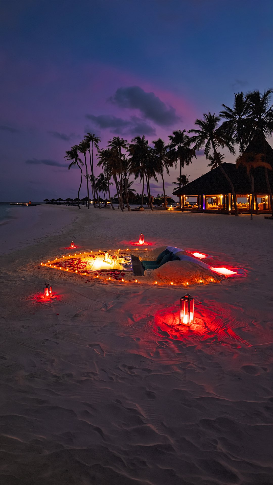 Series 1: Destination Dining at #veligandumaldives 🍽️

Every setting, a story. 
Every bite, a memory.

At Veligandu Maldives, dinner isn’t just a meal. it’s an unforgettable experience you will wish 