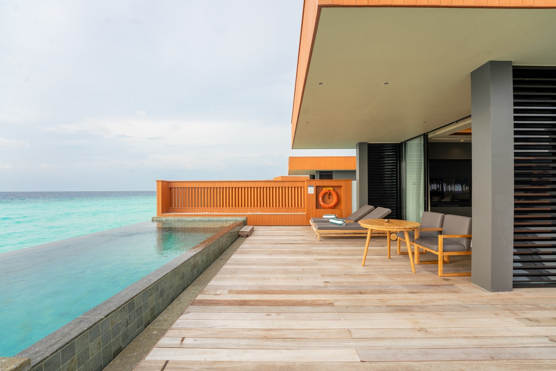 2BR Sunset Ocean Pool Villa, Außenansicht im Veligandu Maldives Resort Island