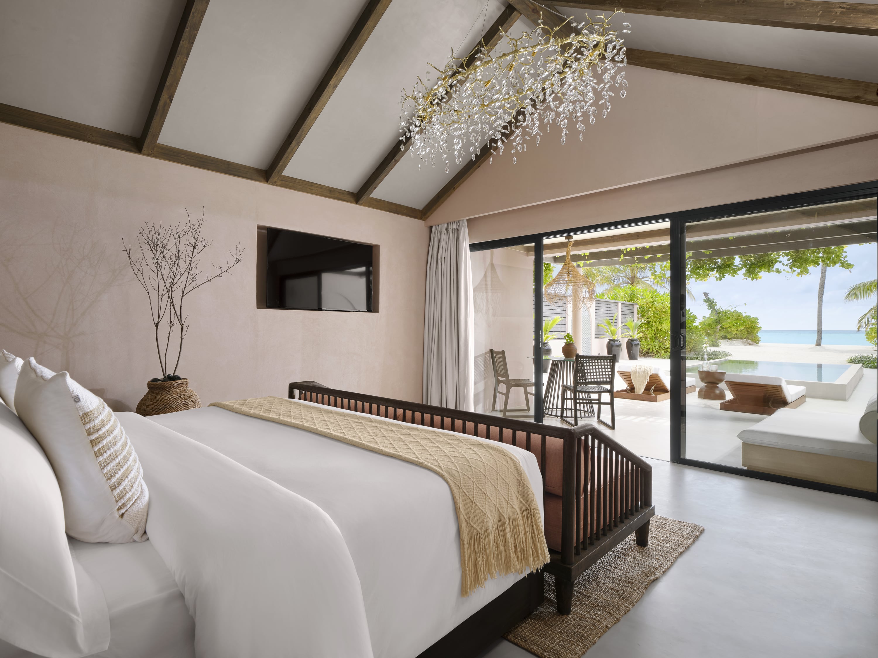 Deluxe Beach Pool Villa at Villa Haven Maldives