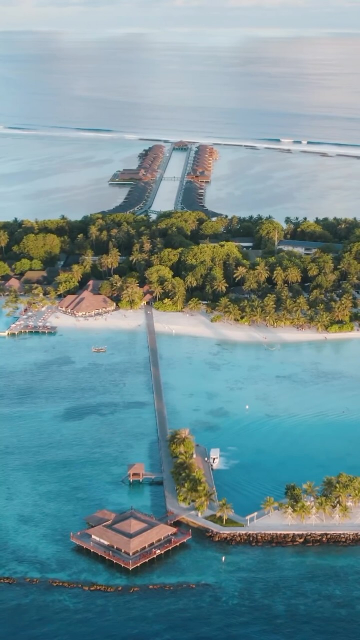 Embrace quayside living at Villa Nautica. 🌊

Jet ski through turquoise blues, cycle beneath the palms, wake up in your water villa, ease into a floating breakfast, and spend the rest of the day betwe