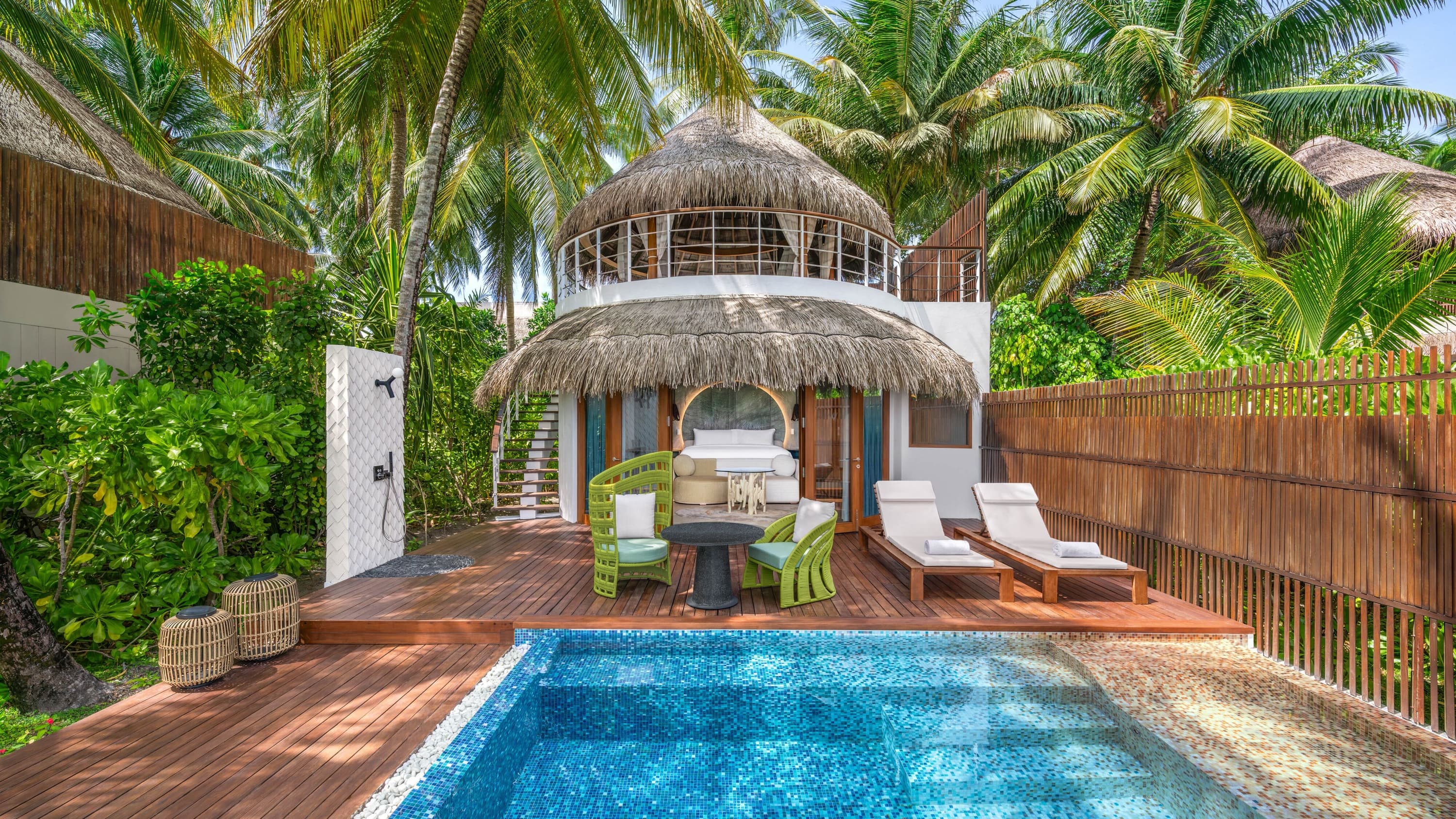 Escape Beach Villa Außenansicht im W Maldives