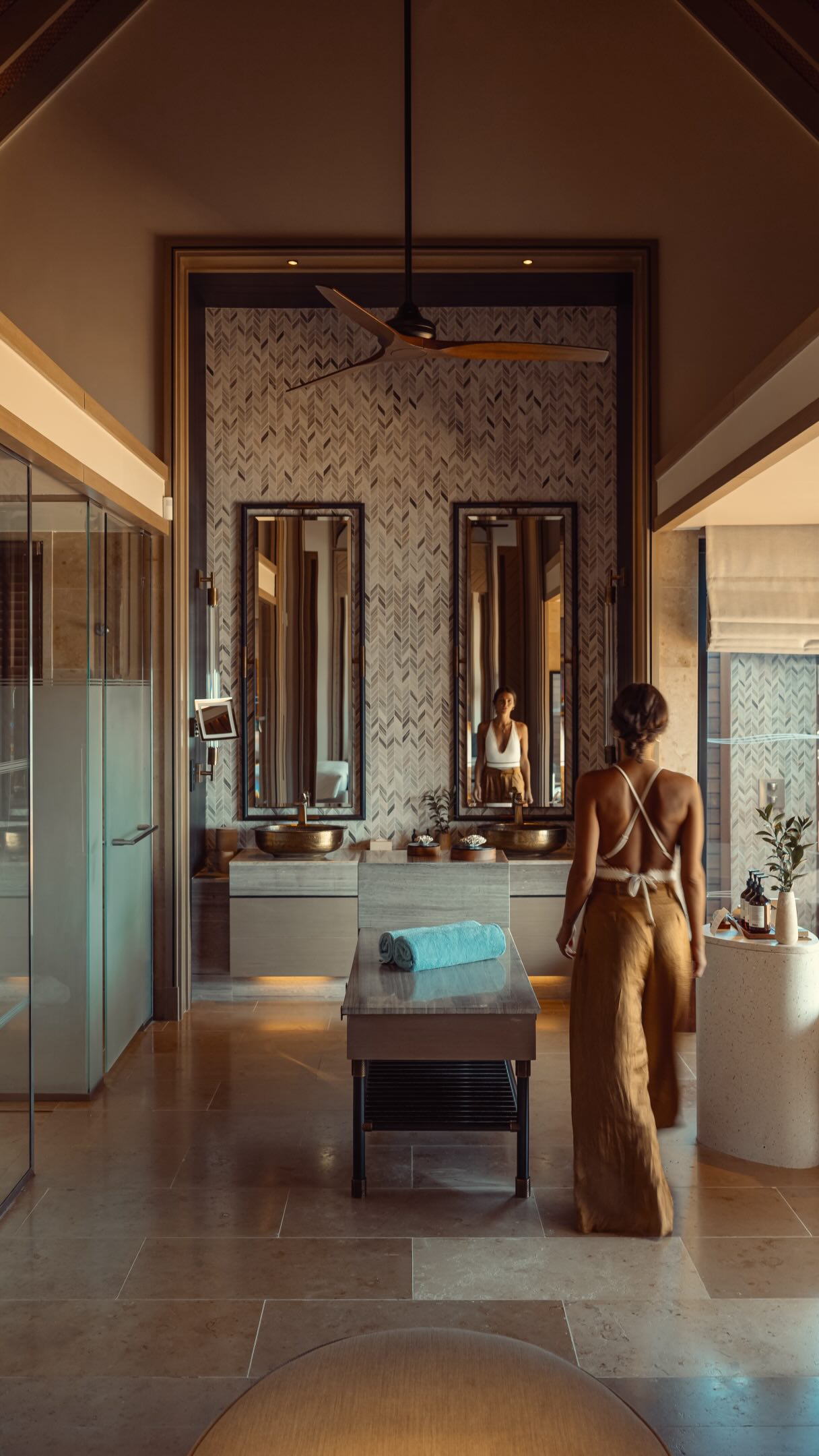 Circondato dall'Oceano Indiano, Waldorf Astoria Maldives Ithaafushi è un'espressione della bellezza insulare nella sua forma più straordinaria.

#WaldorfAstoriaMaldives #WaldorfAstoria