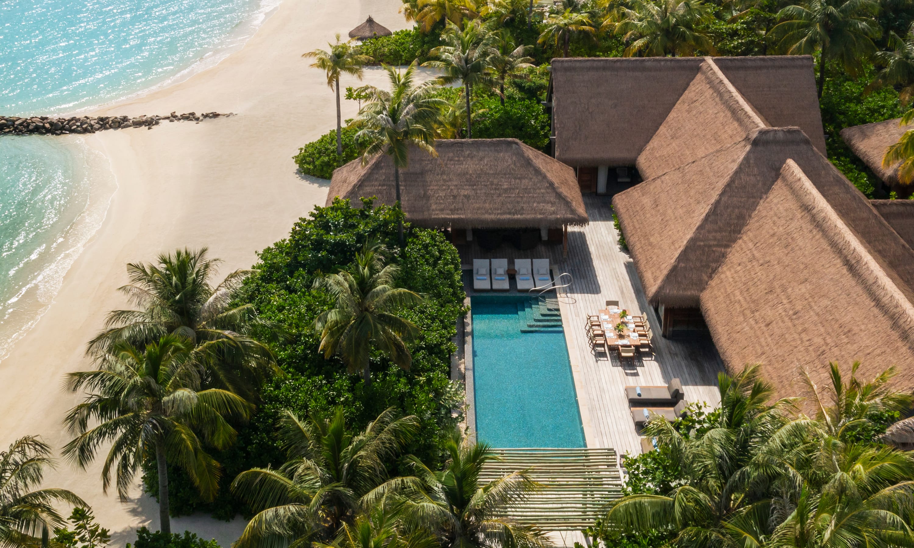 Luftaufnahme der Two Bedroom Beach Villa bei Waldorf Astoria Maldives Ithaafushi