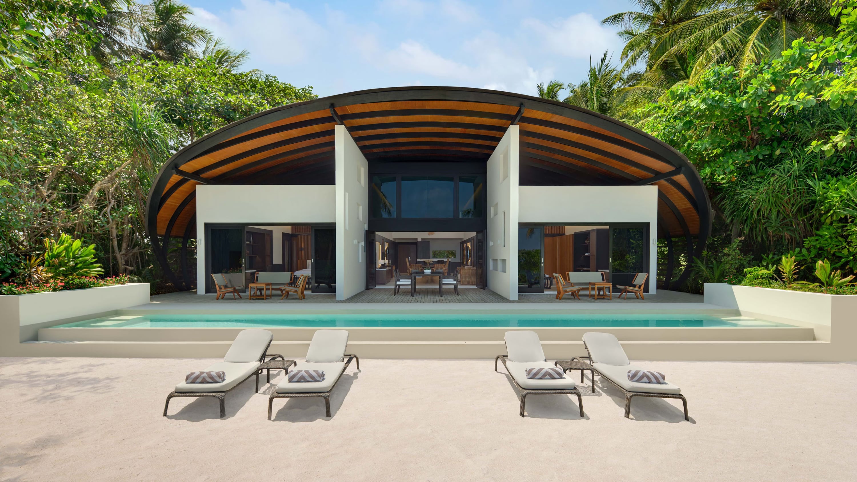 Heavenly Residence Außenansicht at The Westin Maldives Miriandhoo Resort