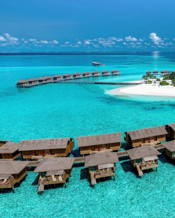 You & Me Maldives, Insel, Resort, Luxus, Hotel, Wasservillen, Lagune, Ozean, Flitterwochen, Paar, Reisen, tropisch, Auszeit
