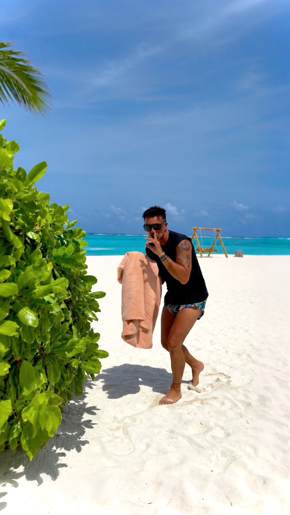 Observation de la faune, version @YouAndMeMaldives !

Celle-ci et d’autres espèces exotiques sont incluses dans notre Premium All-Inclusive. 👀🍹

#youandmemaldives #premium #allinclusive #resort #island